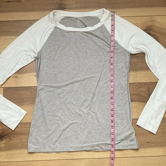 GapFit Breathe Long Sleeve Tee - Picture 5 of 9